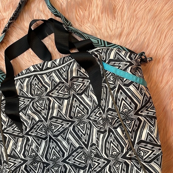 Ivivva Lululemon Tote Weekender Bag Black White Turquoise Geometric Design - Picture 3 of 7